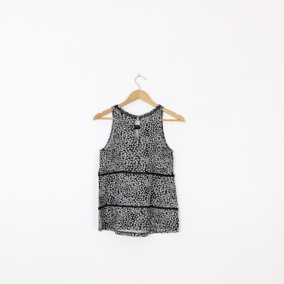 *Old Navy Black and White Flower Tank Top - Picture 8 of 9